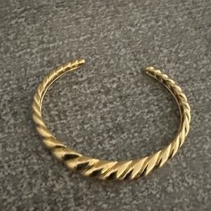 MEJURI Twisted Gold Vermeil Cuff Bracelet